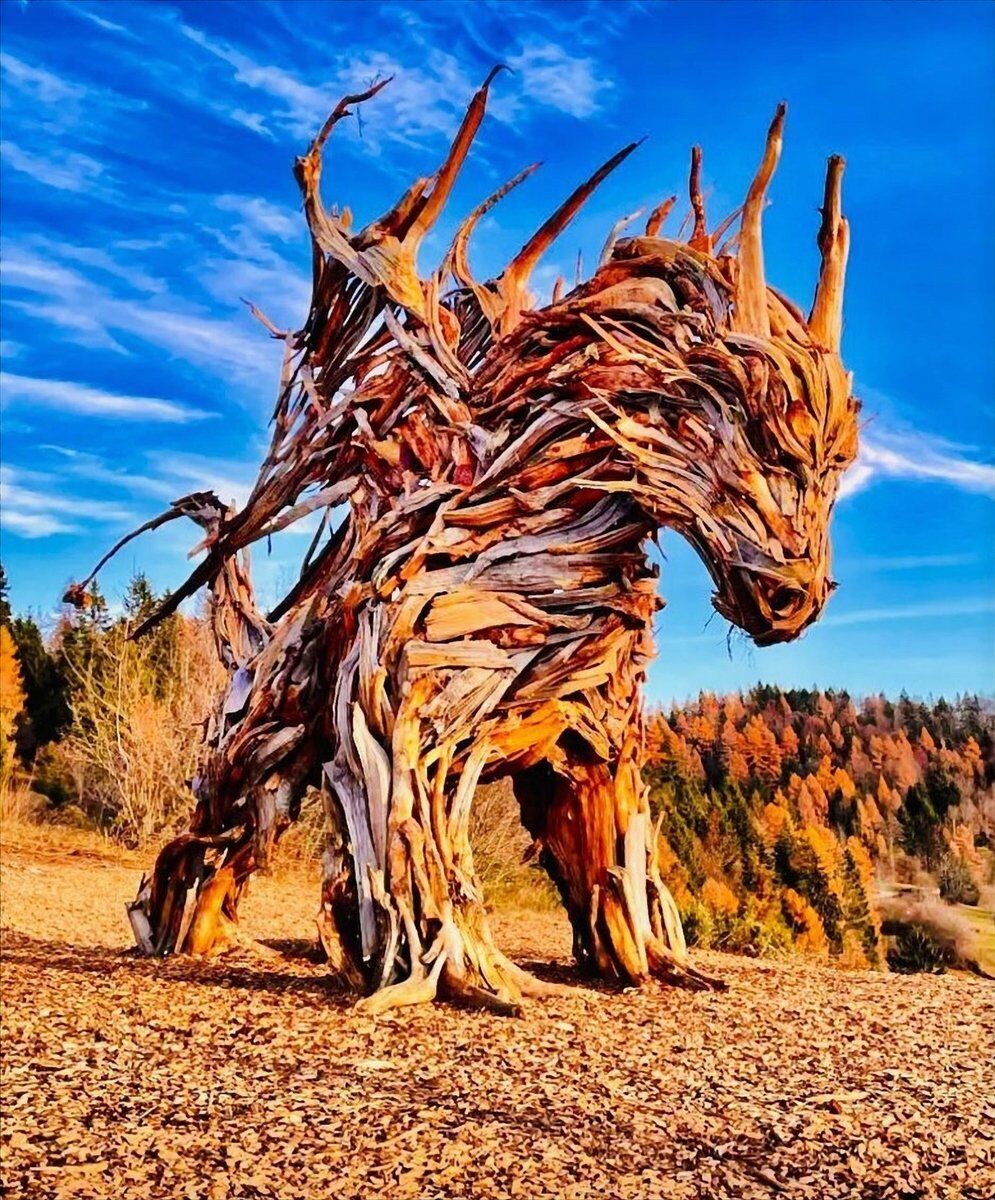 Il Drago di Lavarone alle luci del tramonto: Trekking ad Opera d'Arte Il Drago di Lavarone alle luci del tramonto: Trekking ad Opera d'Arte desktop picture