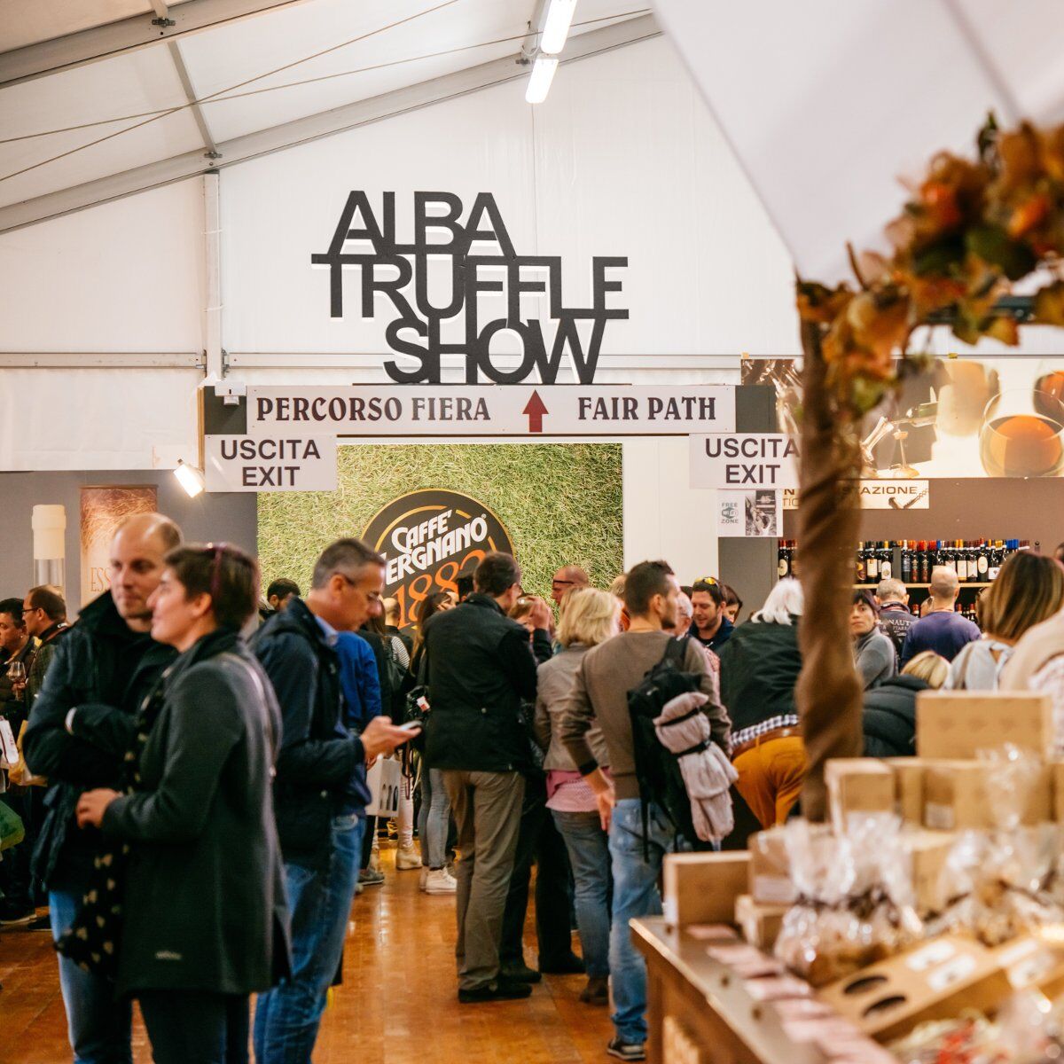 Torino e la Fiera del Tartufo ad Alba Torino e la Fiera del Tartufo ad Alba desktop picture