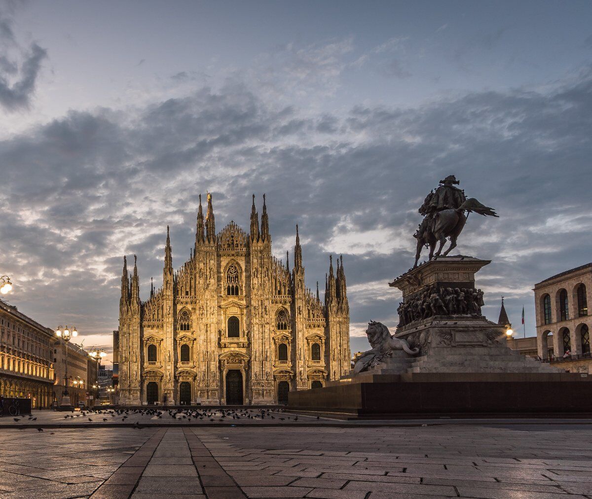 I Fantasmi di Milano: Tour guidato tra misteri e curiosità storiche desktop picture