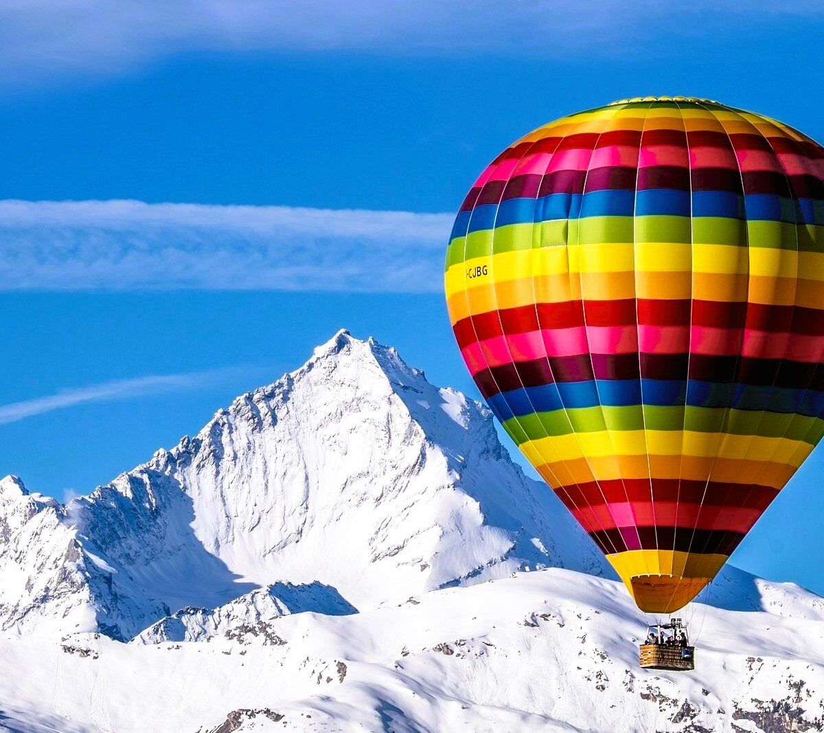 Epifania al Lago di Braies e Festival delle Mongolfiere di Dobbiaco Epifania al Lago di Braies e Festival delle Mongolfiere di Dobbiaco desktop picture
