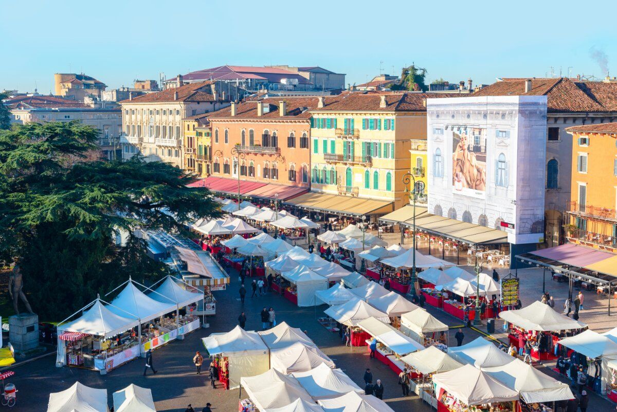 Tour guidato a Verona: le tradizioni invernali culinarie e culturali Tour guidato a Verona: le tradizioni invernali culinarie e culturali desktop picture