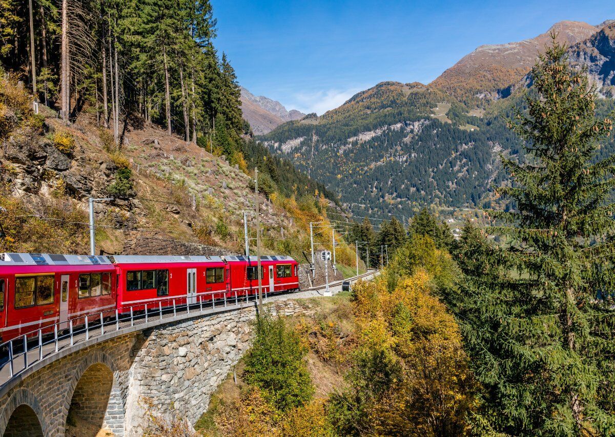 Weekend in Valtellina: il Trenino Rosso del Bernina e terme di Bormio desktop picture