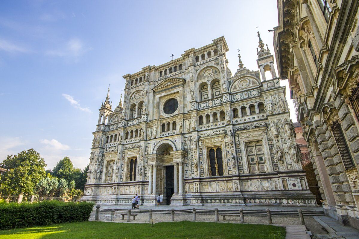 Visita guidata nell’infinita bellezza della Certosa di Pavia desktop picture