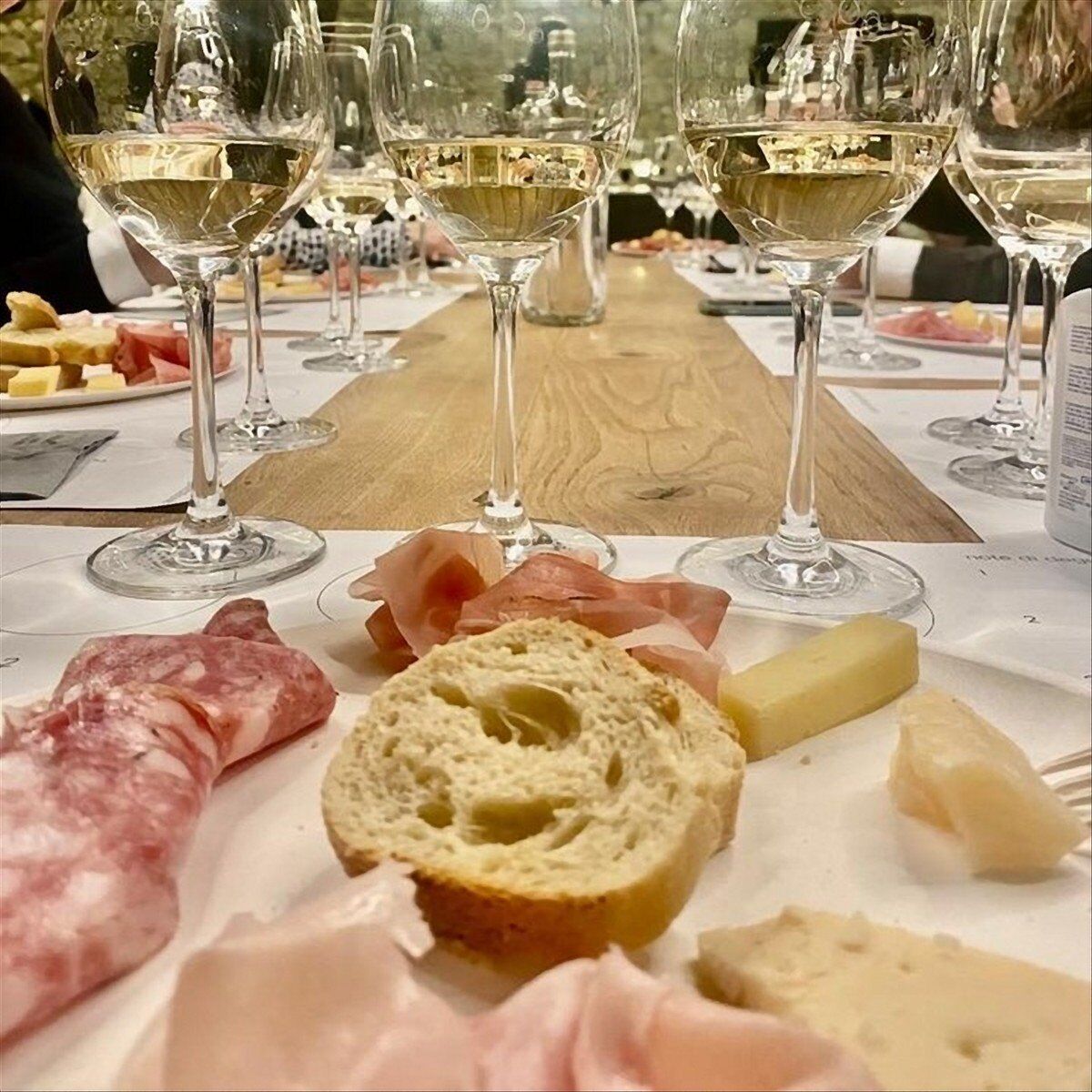 Trekking con Degustazione in Lessinia: il Monte Tesoro Trekking con Degustazione in Lessinia: il Monte Tesoro desktop picture