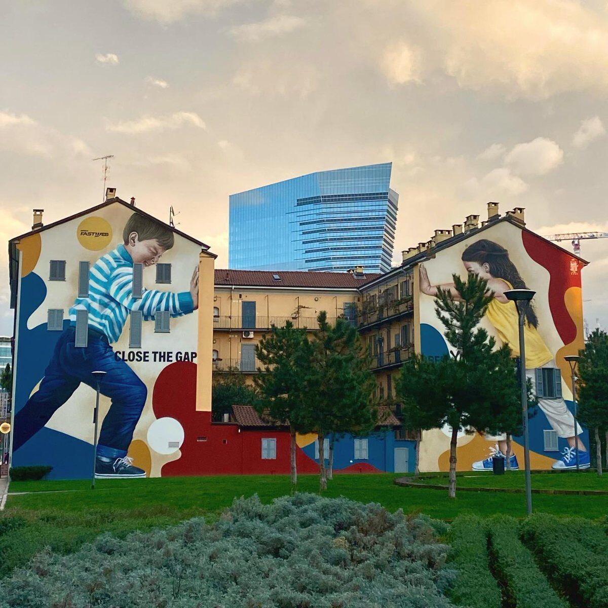 Tour guidato nel Quartiere Isola: tra curiosità e Street Art Tour guidato nel Quartiere Isola: tra curiosità e Street Art desktop picture