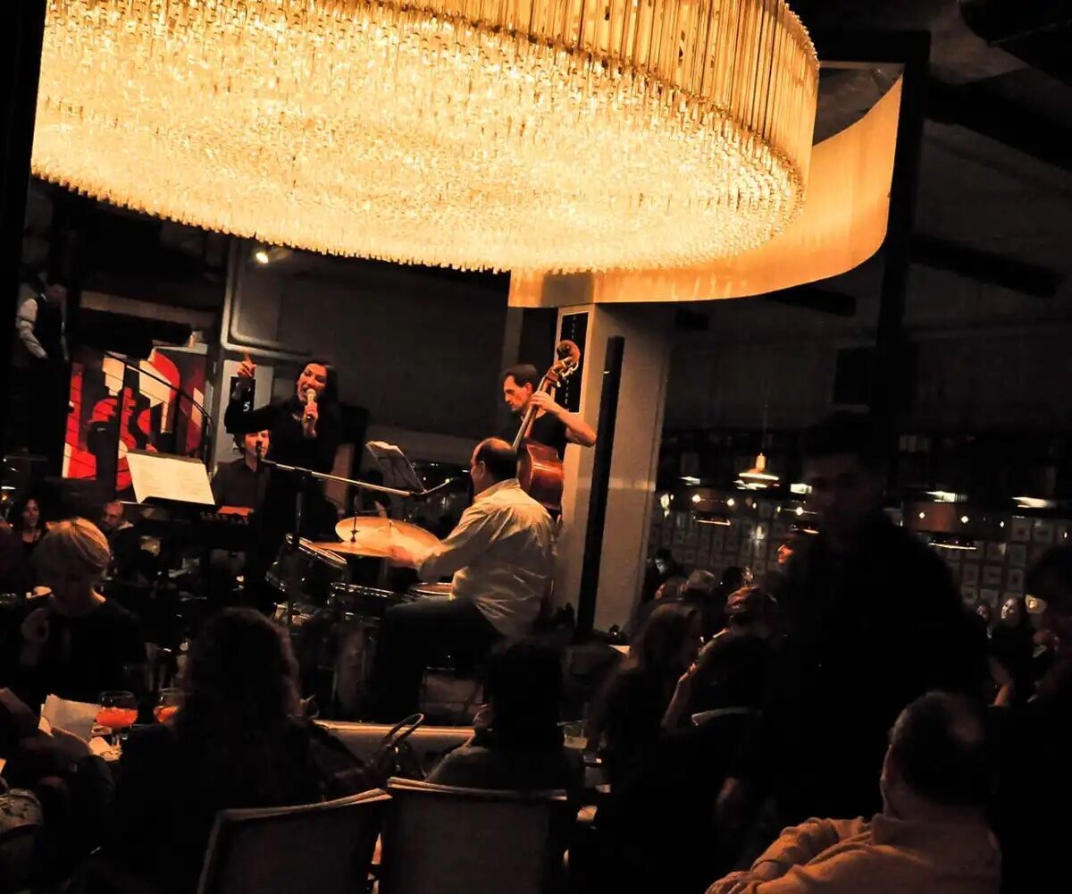 Apericena al Fifty Five di Milano con DJ SET Apericena al Fifty Five di Milano con DJ SET desktop picture