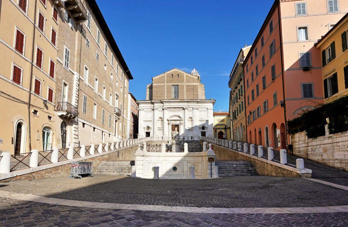 Tour guidato ad Ancona sulle orme del pittore Lorenzo Lotto desktop picture