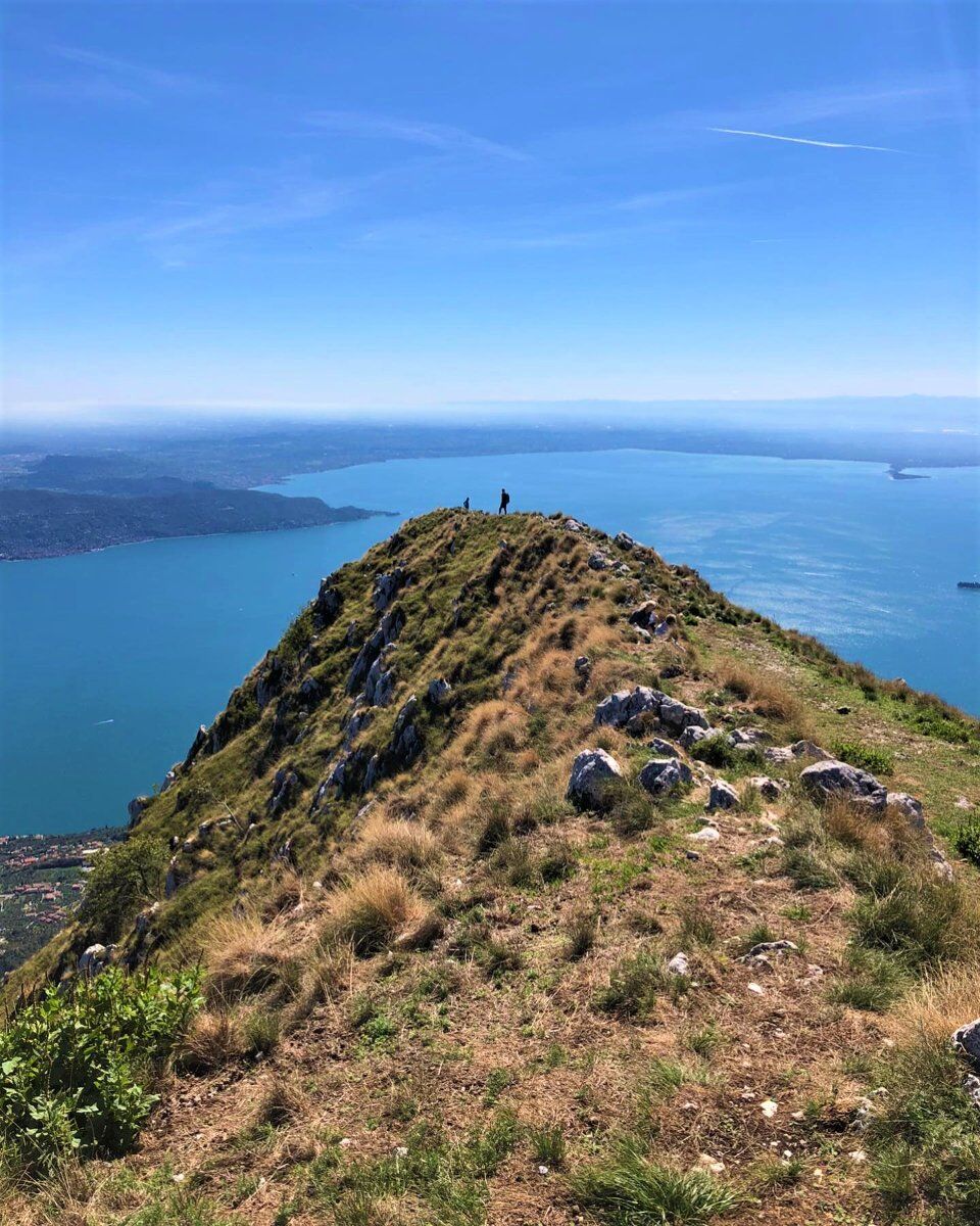 Trekking al Monte Pizzocolo: la Cima più alta del Garda Occidentale Trekking al Monte Pizzocolo: la Cima più alta del Garda Occidentale desktop picture
