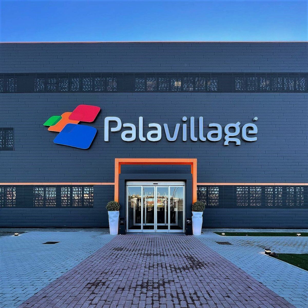 Cenone di Capodanno con Musica e Dj Set al Palavillage di Torino Cenone di Capodanno con Musica e Dj Set al Palavillage di Torino desktop picture