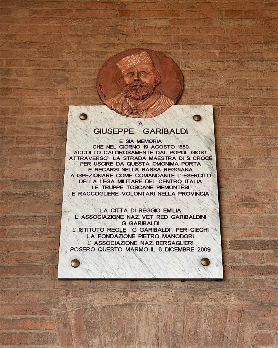 Reggio Emilia tra passato e presente: Tour da Borgo Emilio a Santa Croce Reggio Emilia tra passato e presente: Tour da Borgo Emilio a Santa Croce desktop picture