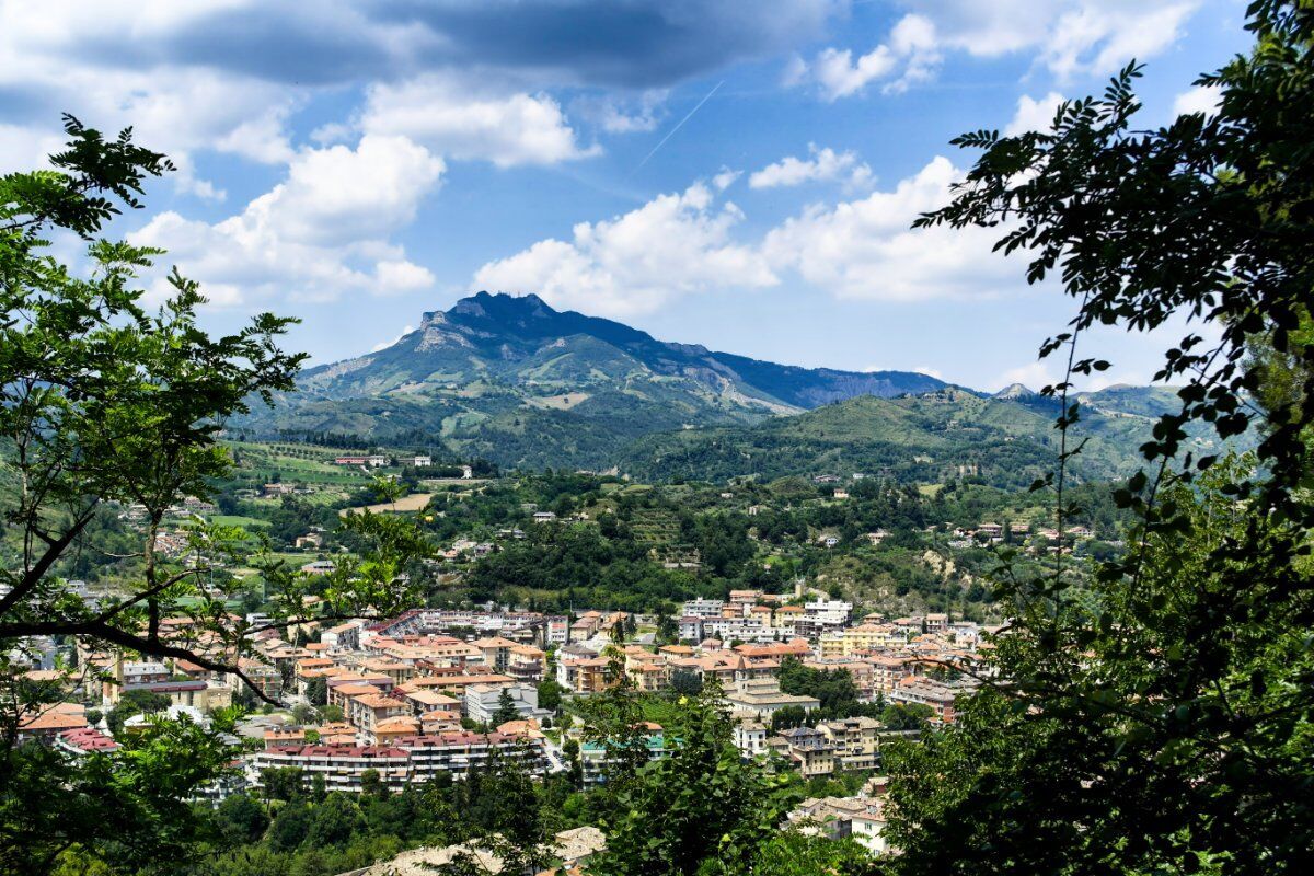 Passeggiata con Aperitivo tra le perle medievali di Ascoli Piceno Passeggiata con Aperitivo tra le perle medievali di Ascoli Piceno desktop picture