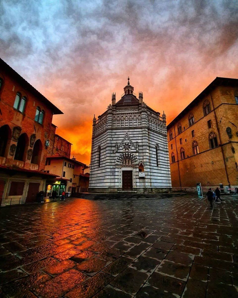 Capodanno in Toscana: Montecatini, Lucca e Pistoia Capodanno in Toscana: Montecatini, Lucca e Pistoia desktop picture