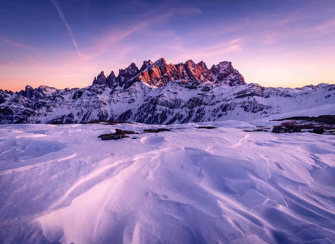 Ciaspolata al tramonto al Lago di Calaita: le Pale di San Martino desktop picture