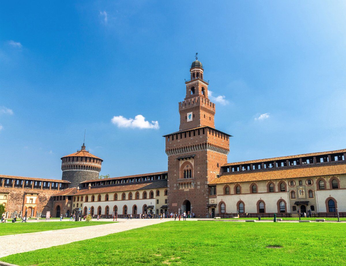 Castello Sforzesco: gli esterni, storia e architettura Castello Sforzesco: gli esterni, storia e architettura desktop picture
