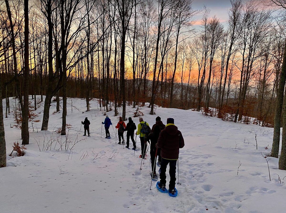 Ciaspolata ai piedi del Monte Ventasso con discesa al tramonto Ciaspolata ai piedi del Monte Ventasso con discesa al tramonto desktop picture