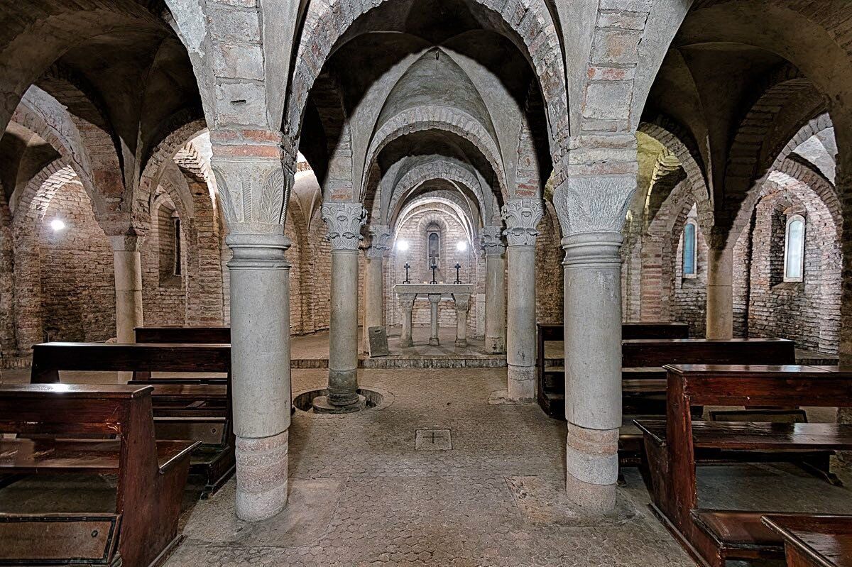 Tour guidato nella storia di Bologna: dai Cavalieri ai Mercanti di seta desktop picture