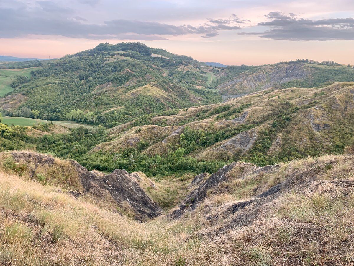 Escursione tra i Calanchi dell'Abbadessa fino a Settefonti Escursione tra i Calanchi dell'Abbadessa fino a Settefonti desktop picture