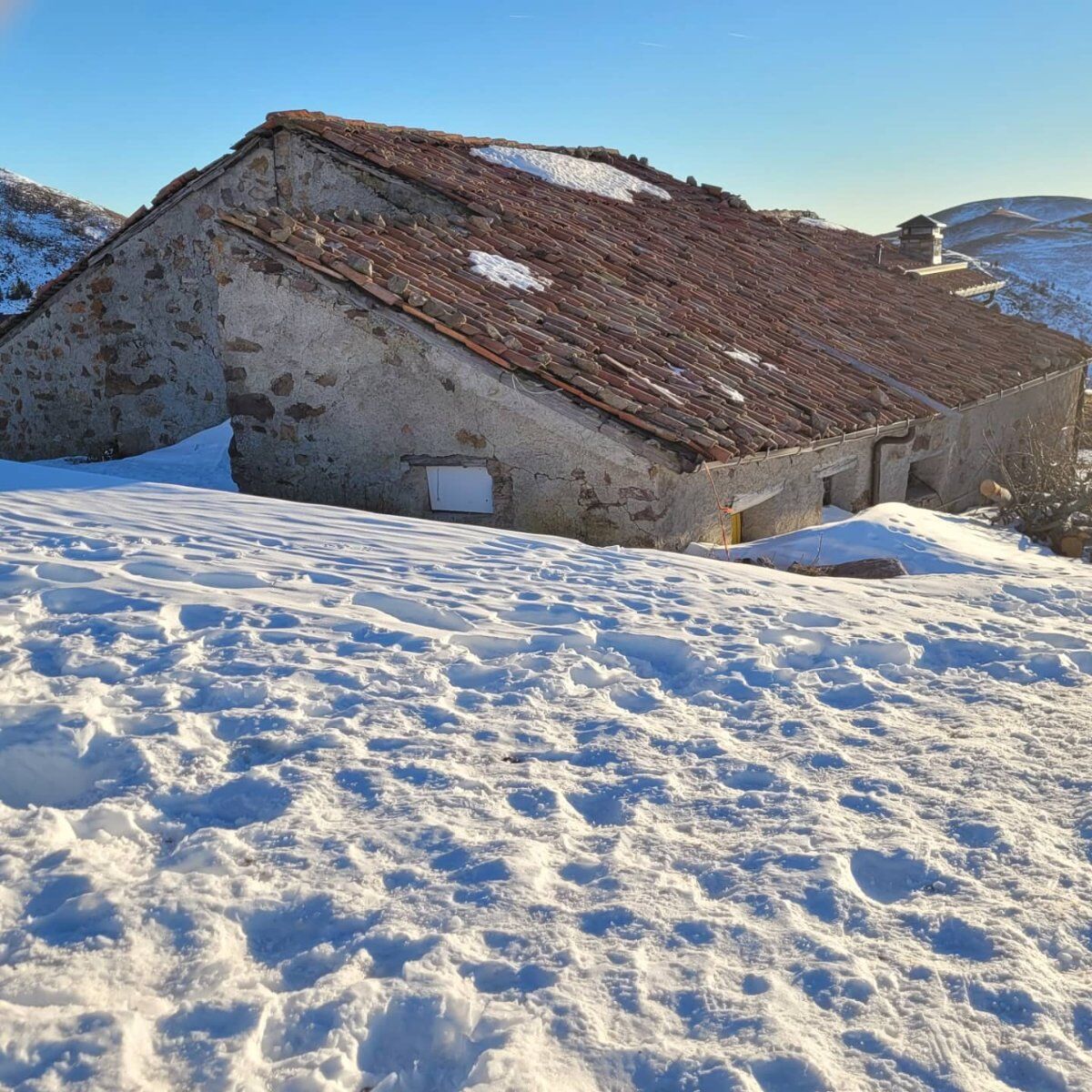 Ciaspolata panoramica con Pranzo in rifugio in Val Grigna desktop picture