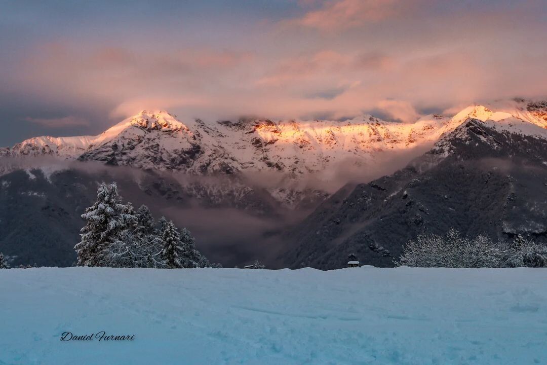 Ciaspolata all'Alpe Paglio in Valsassina desktop picture