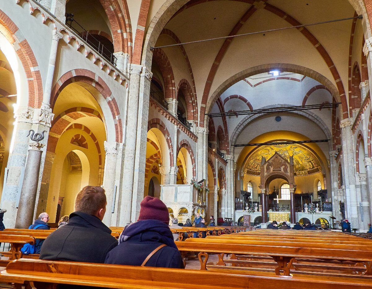 Visita alla Basilica di Sant'Ambrogio e all’Altare più bello del mondo Visita alla Basilica di Sant'Ambrogio e all’Altare più bello del mondo desktop picture