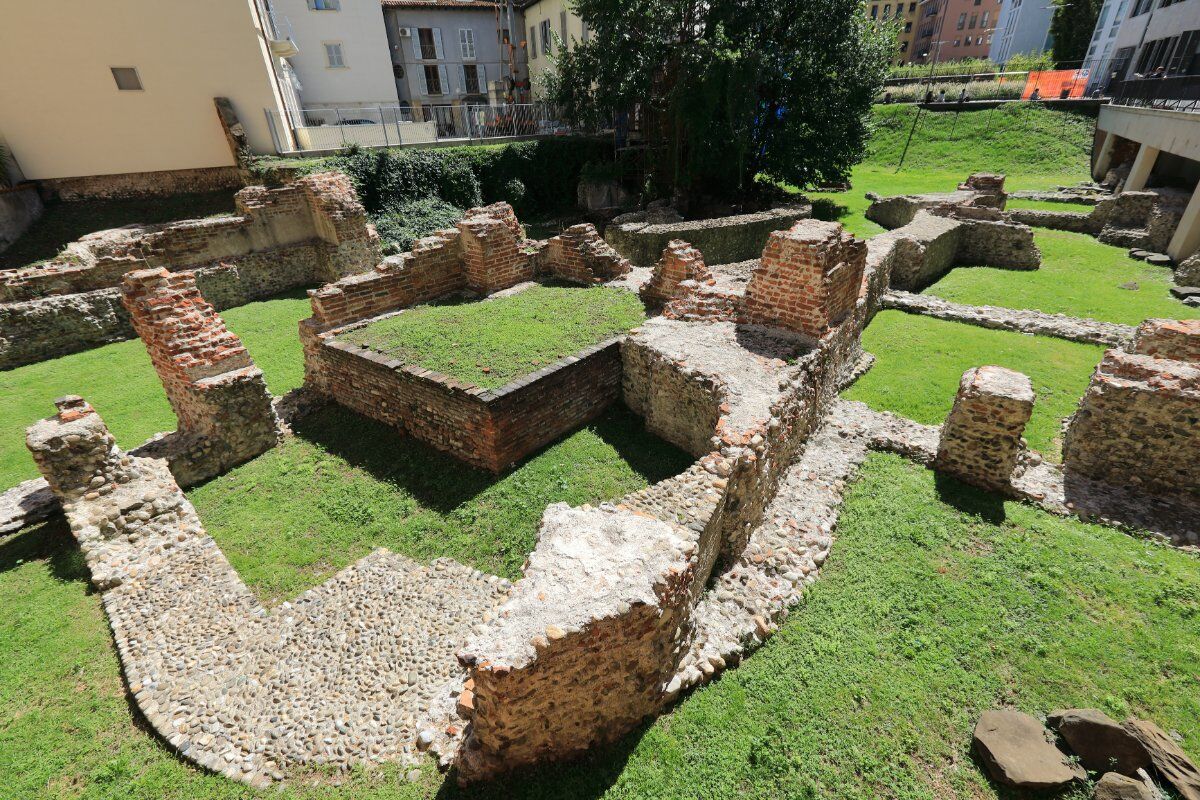 Tour nella Milano Romana: alla ricerca dell’antica Capitale Mediolanum Tour nella Milano Romana: alla ricerca dell’antica Capitale Mediolanum desktop picture