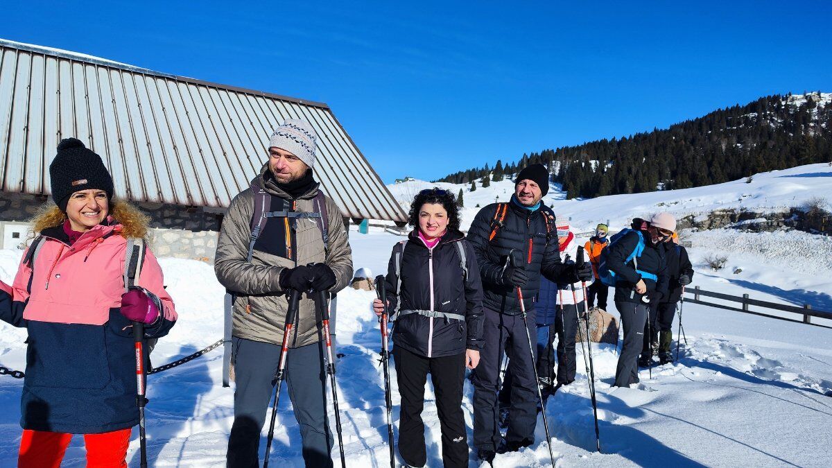 Ciaspolata ad anello a Folgaria: in cima al Monte Maggio Ciaspolata ad anello a Folgaria: in cima al Monte Maggio desktop picture