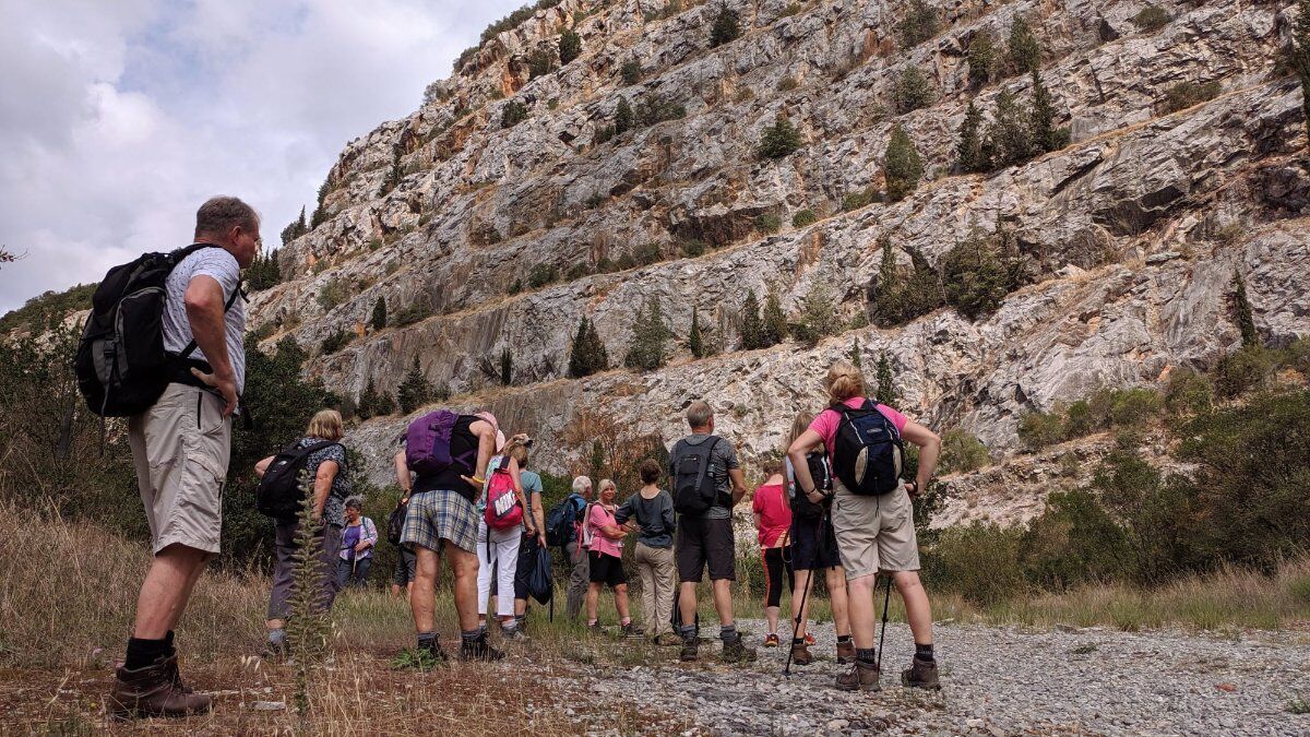 Trekking e Relax: alla scoperta di Grotta Giusti Trekking e Relax: alla scoperta di Grotta Giusti desktop picture
