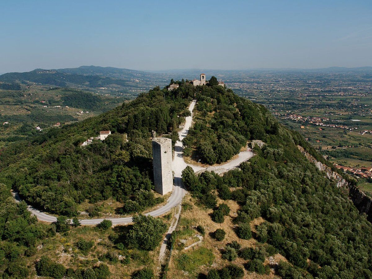 Trekking e Relax: alla scoperta di Grotta Giusti Trekking e Relax: alla scoperta di Grotta Giusti desktop picture