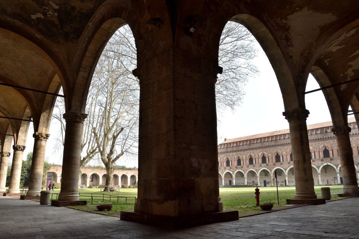 Tour guidato al Castello Visconteo e ai musei civici di Pavia desktop picture