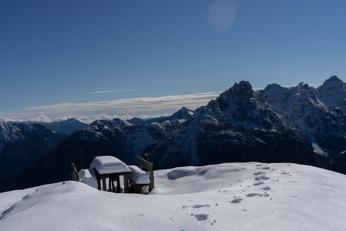 Ciaspolata in Val di Zoldo: nel cuore delle Dolomiti Ciaspolata in Val di Zoldo: nel cuore delle Dolomiti desktop picture