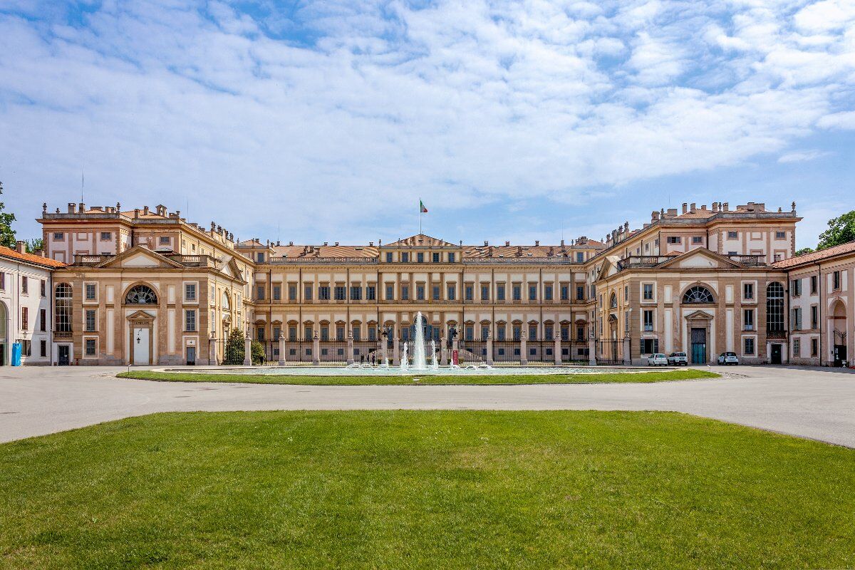 Tour guidato di Monza: da Villa Reale al centro storico desktop picture