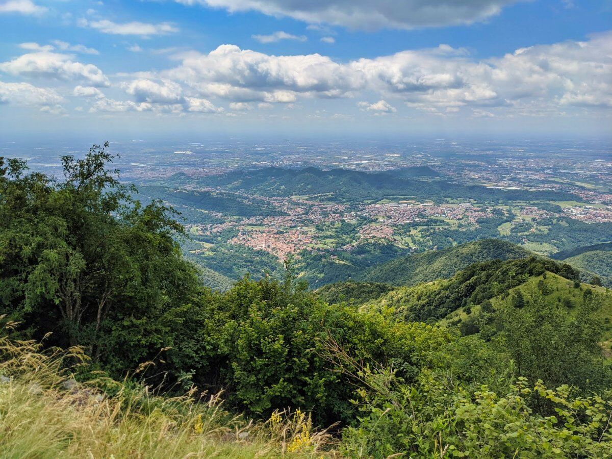 Trekking con Pranzo sul Canto Alto: il balcone naturale di Bergamo desktop picture