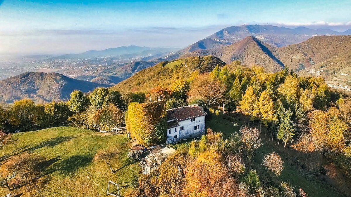 Trekking con Pranzo sul Canto Alto: il balcone naturale di Bergamo desktop picture