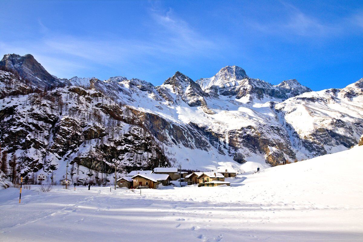 Trekking nel meraviglioso altopiano di Pian della Mussa Trekking nel meraviglioso altopiano di Pian della Mussa desktop picture