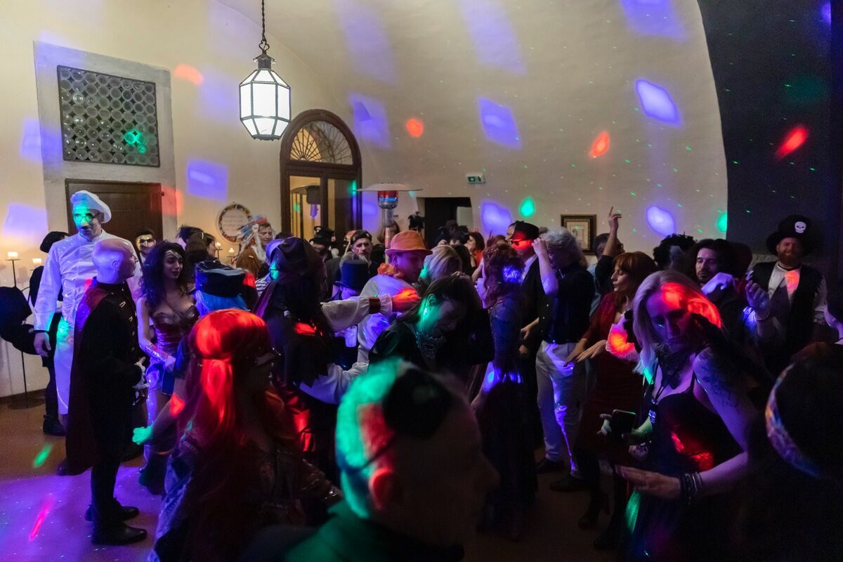 Serata di Carnevale all'Idroscalo di Milano Serata di Carnevale all'Idroscalo di Milano desktop picture