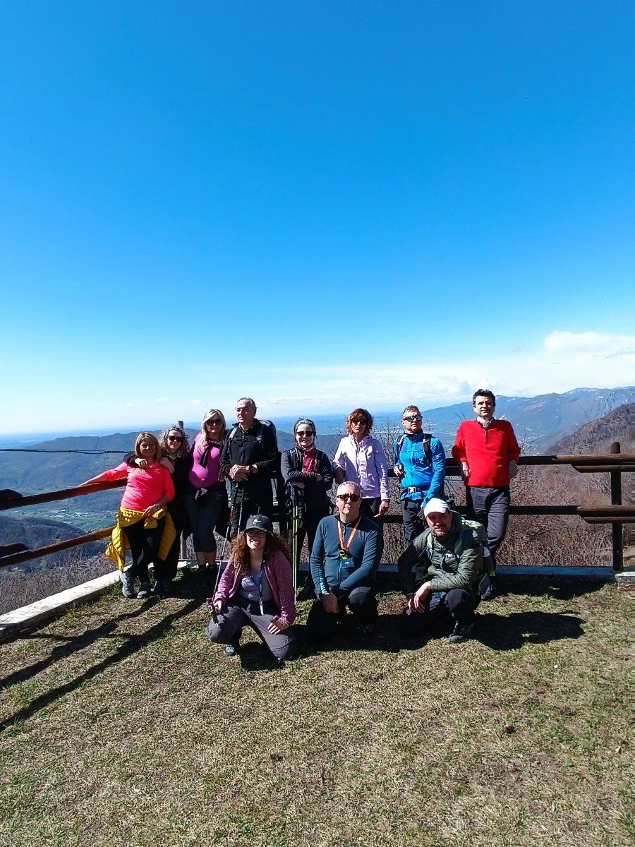 Da Carenno al laghetto del Pertús: tra faggete e panorami mozzafiato desktop picture