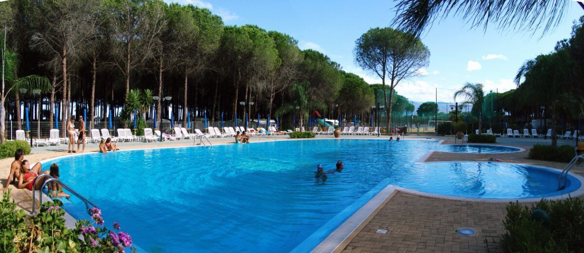 Vacanza Genitori Single in Calabria al Villaggio Camping Thurium - Casetta con 4 posti letto Vacanza Genitori Single in Calabria al Villaggio Camping Thurium - Casetta con 4 posti letto desktop picture