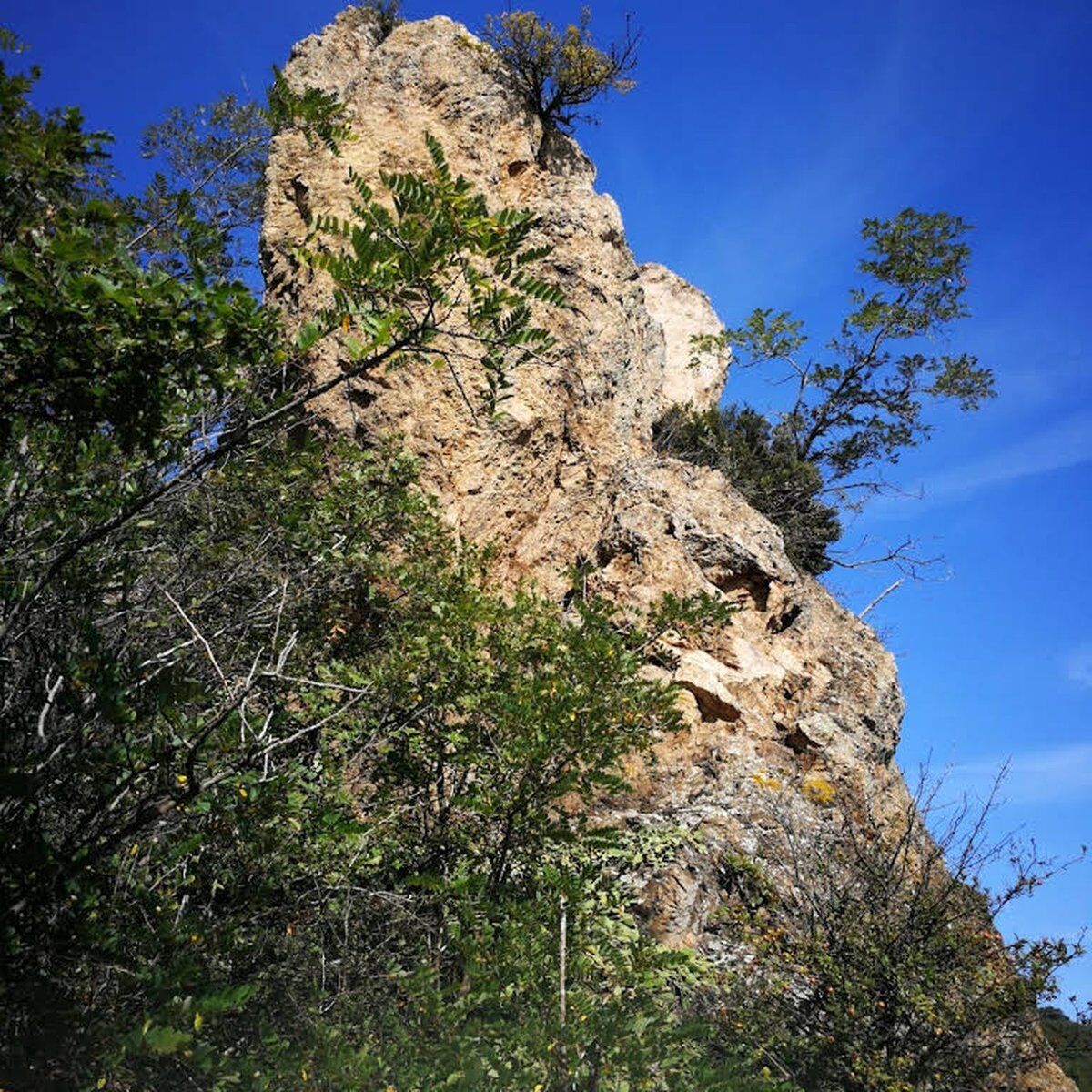 Trekking a Teolo: la Grotta dei Minatori Blasfemi e il Monte Altore desktop picture