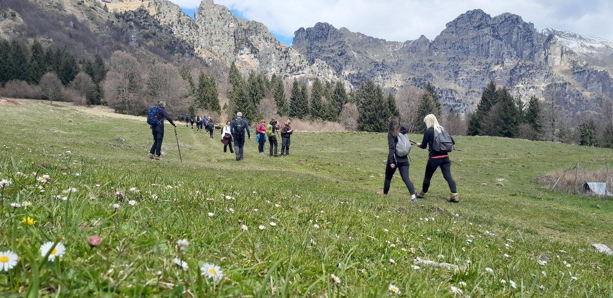 Trekking sotto le Piccole Dolomiti Bresciane: Presegno e Bisenzio Trekking sotto le Piccole Dolomiti Bresciane: Presegno e Bisenzio desktop picture