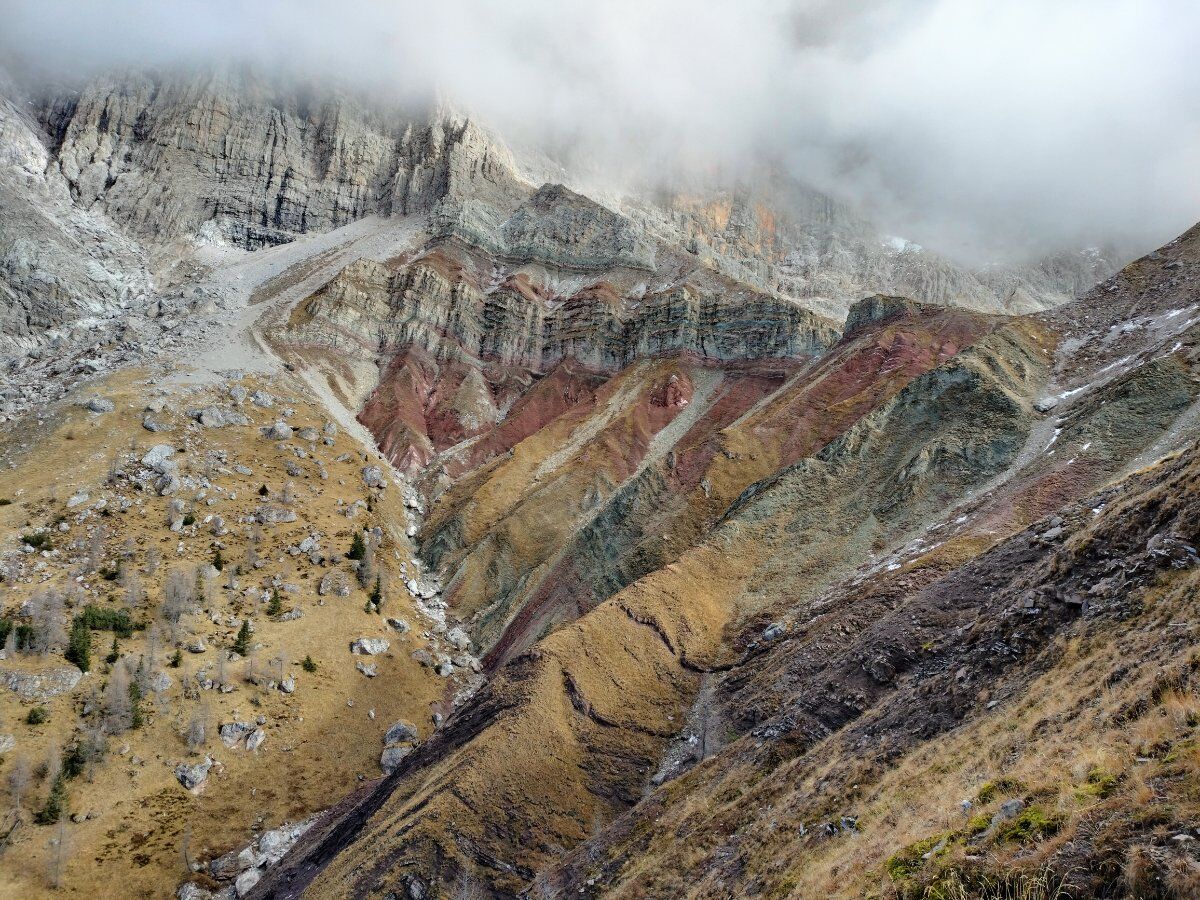 Itinerario a San Martino di Castrozza: crode rosse e Cimon della Pala Itinerario a San Martino di Castrozza: crode rosse e Cimon della Pala desktop picture