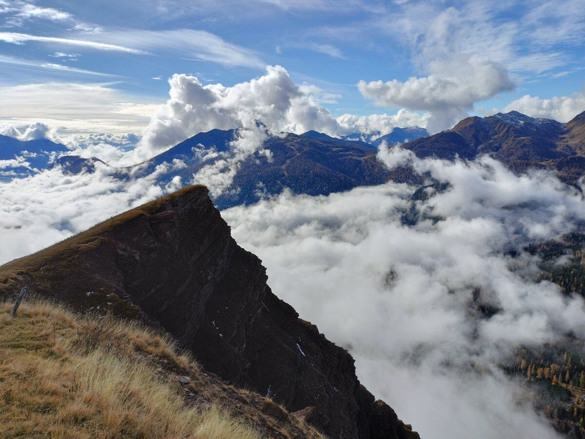 Itinerario a San Martino di Castrozza: crode rosse e Cimon della Pala Itinerario a San Martino di Castrozza: crode rosse e Cimon della Pala desktop picture
