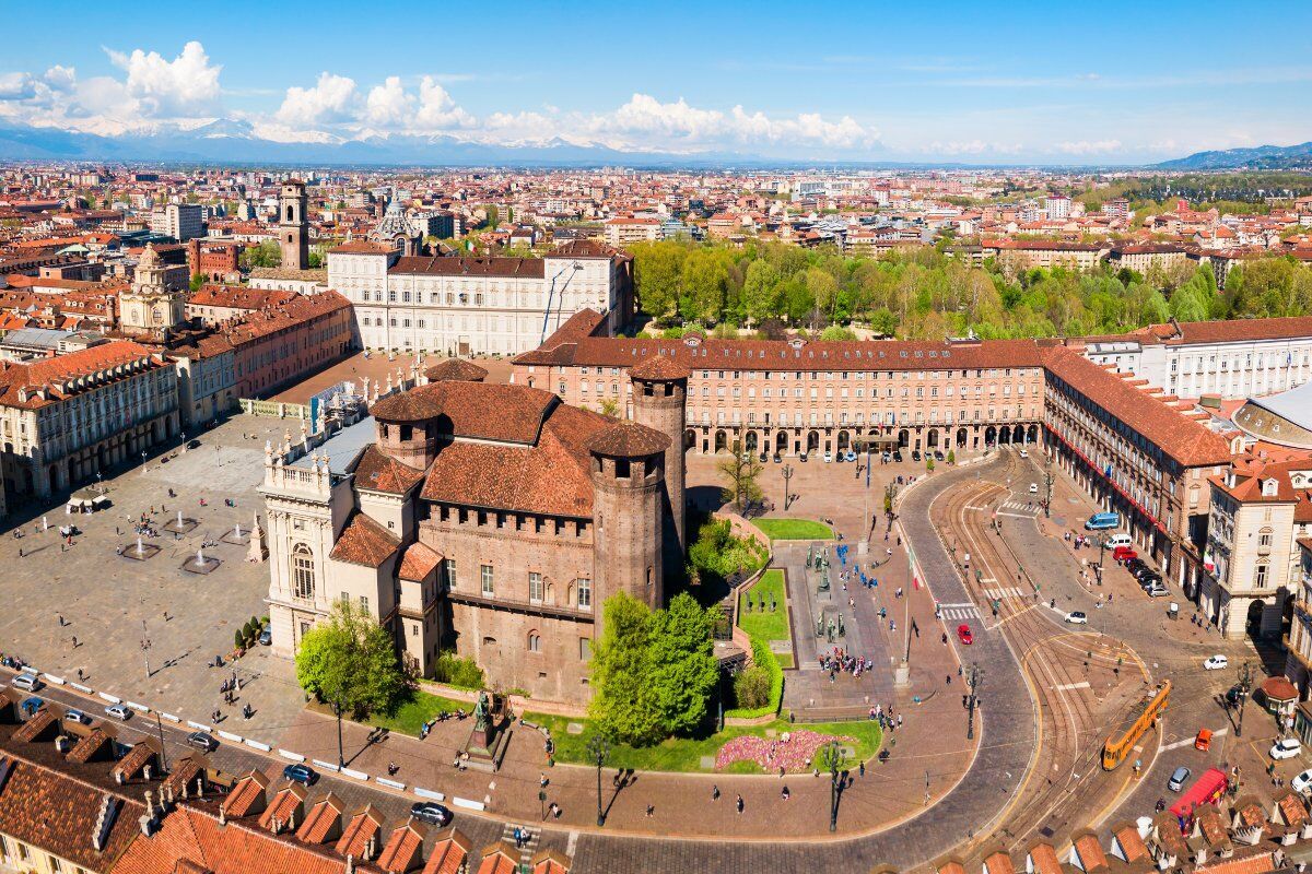 Passeggiata da Torino Nord al Centro: attraverso parchi e torrenti desktop picture