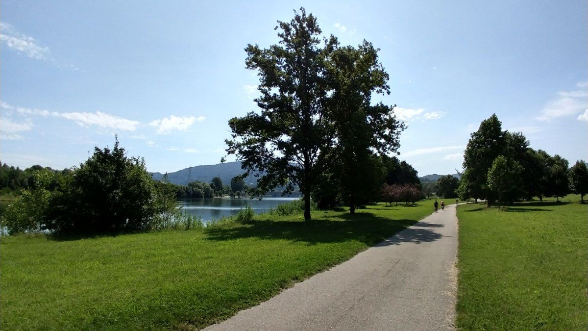 Passeggiata da Torino Nord al Centro: attraverso parchi e torrenti Passeggiata da Torino Nord al Centro: attraverso parchi e torrenti desktop picture