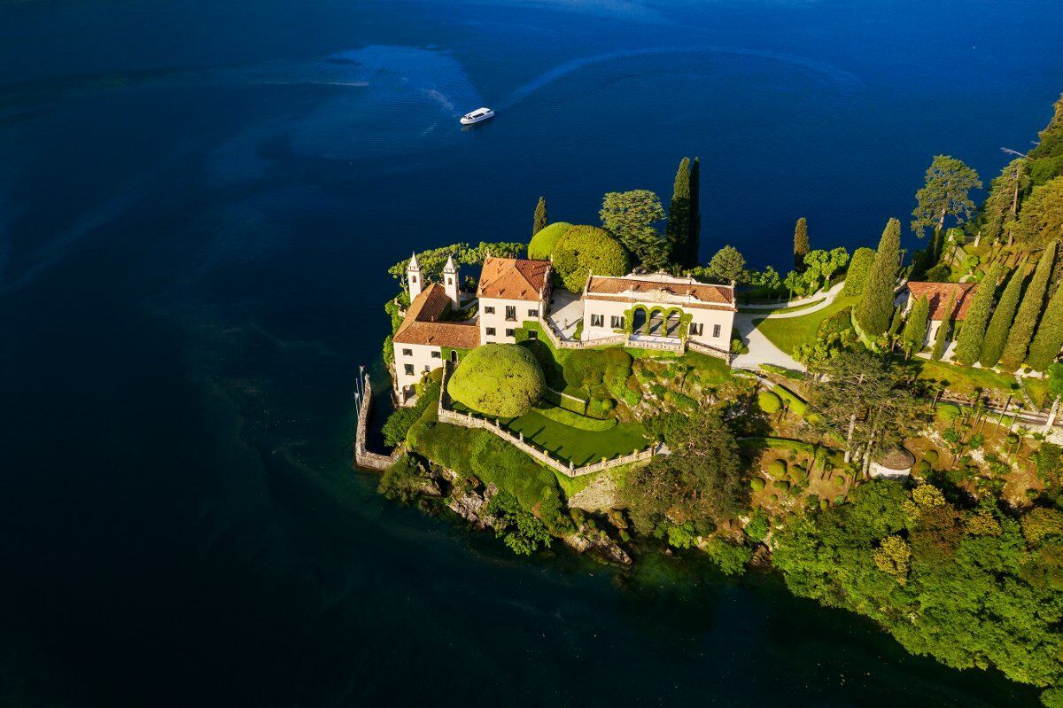 Visita alla Villa del Balbianello: meraviglia sul Lago di Como desktop picture