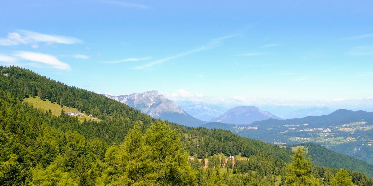 Escursione ad anello a Folgaria: in cima al Monte Maggio desktop picture