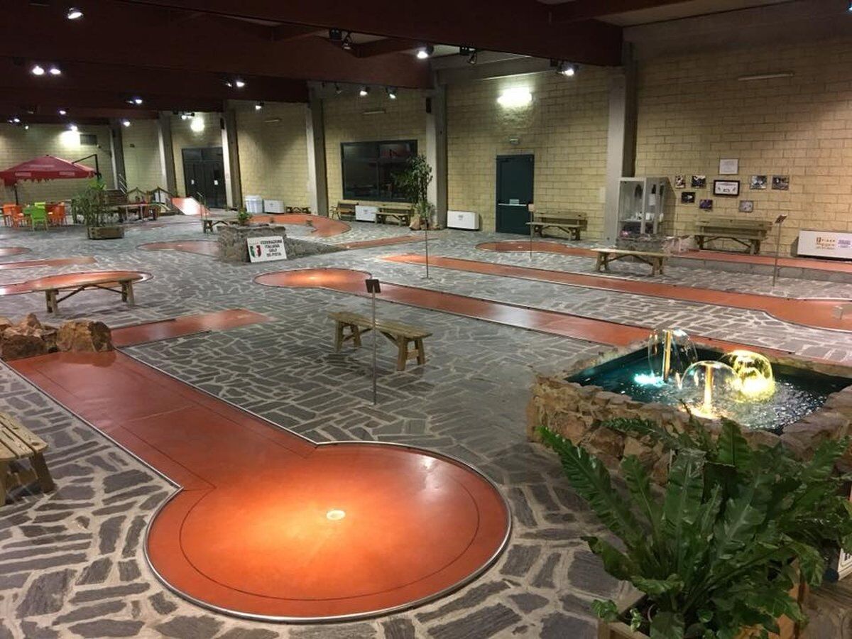 Partita a Minigolf con aperitivo in Brianza Partita a Minigolf con aperitivo in Brianza desktop picture