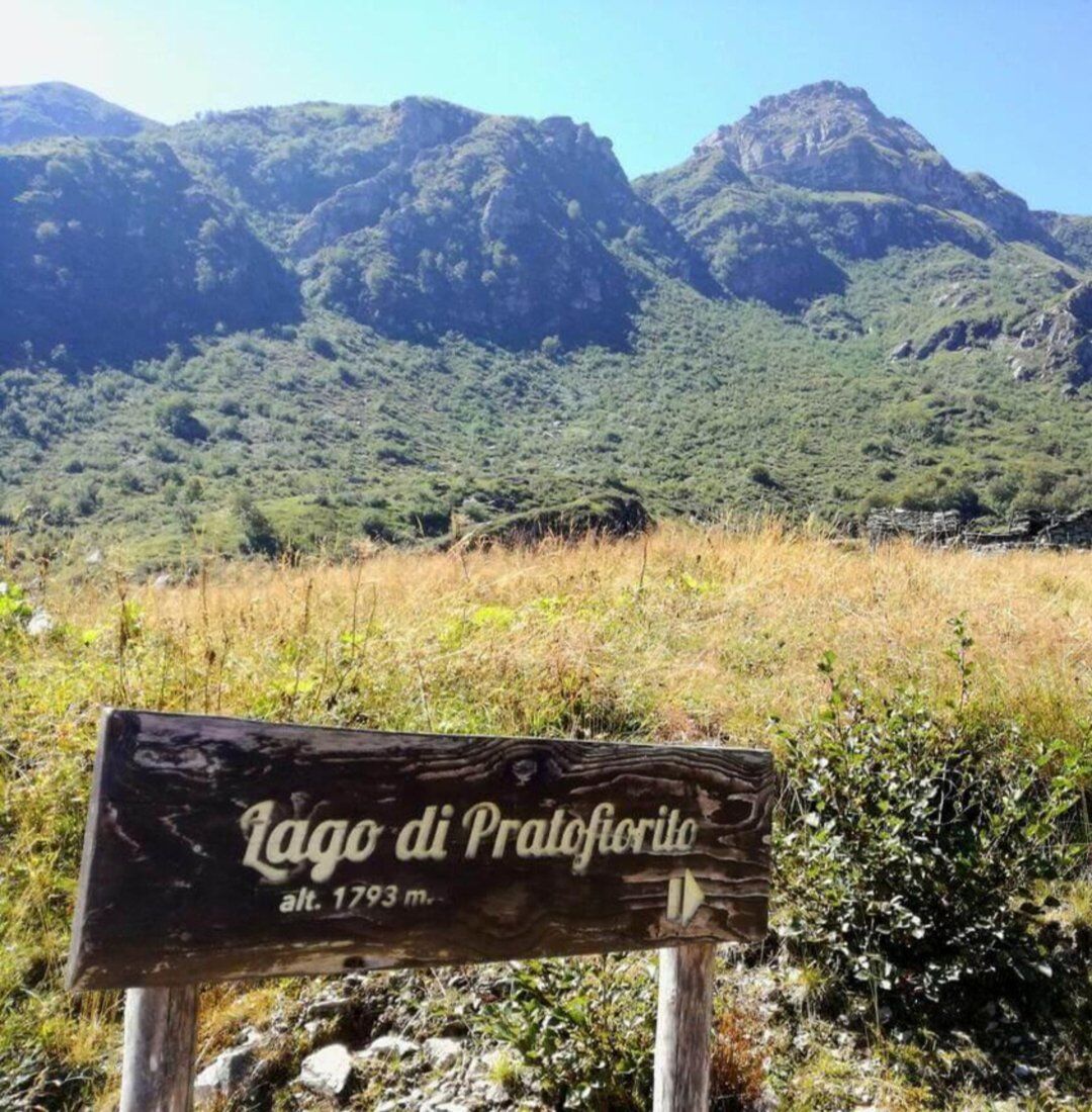 Trekking in Valle Orco: il lago di Pratofiorito desktop picture