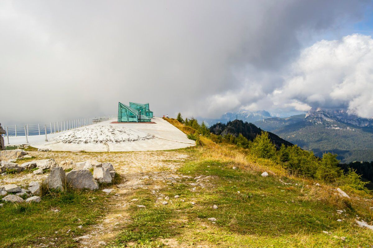 Trekking al Monte Rite: la terrazza panoramica sulle Dolomiti Trekking al Monte Rite: la terrazza panoramica sulle Dolomiti desktop picture