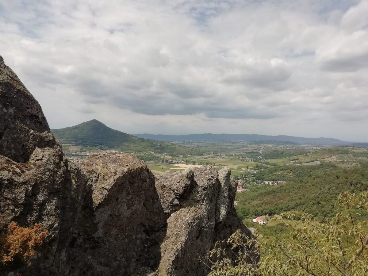 Escursione sul Monte Cinto: la Busa dei Briganti desktop picture