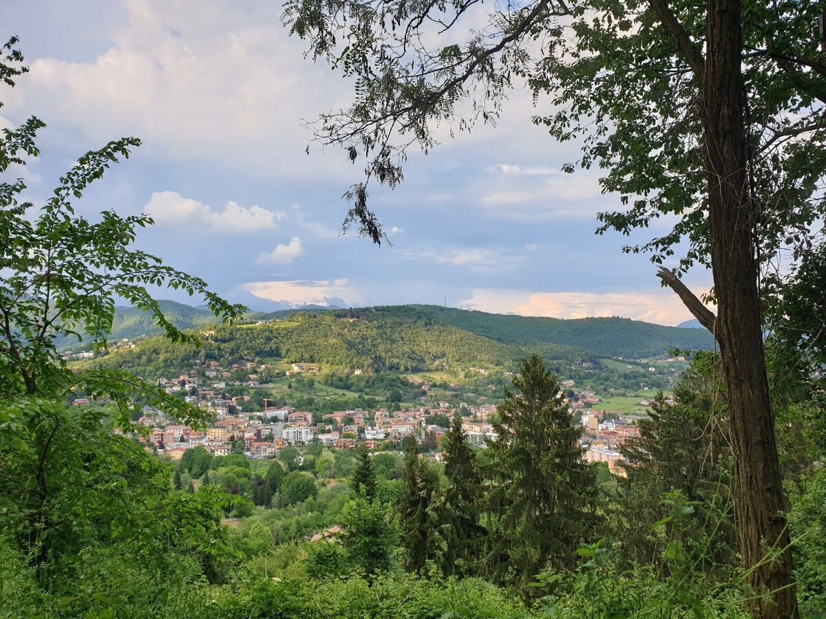 Trekking alle pendici di Bergamo Alta: l'incantevole Sentiero dei Vasi Trekking alle pendici di Bergamo Alta: l'incantevole Sentiero dei Vasi desktop picture